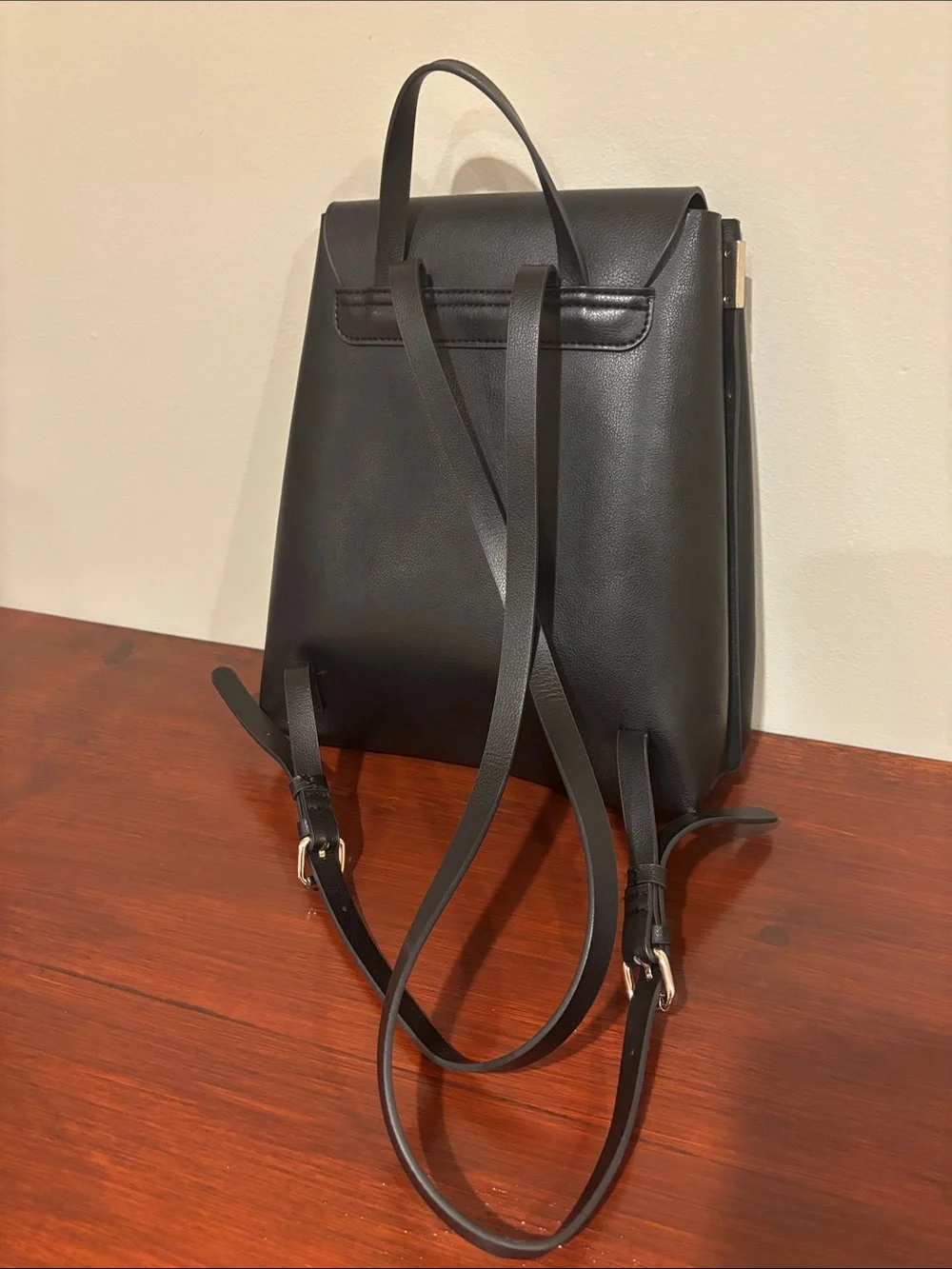 Black  faux Leather Backpack - Zara